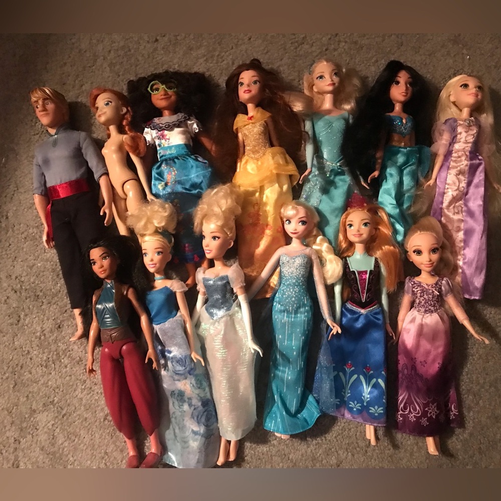 Disney Princess Dolls Bundle - Mixed Colors